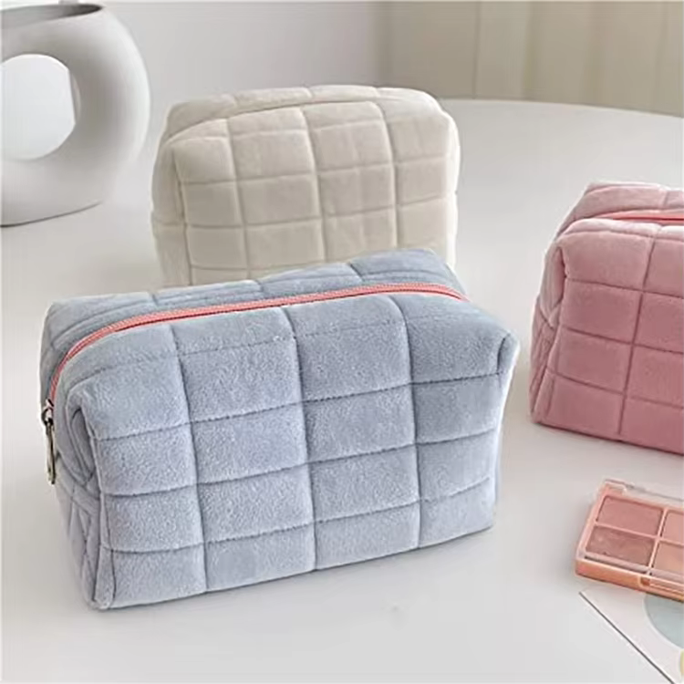 Cute Velvet Cosmetic Bag with Zipper Closure - Multi-functional Organizer