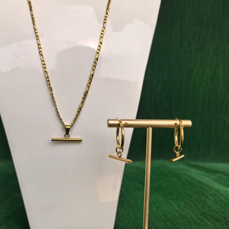 Trendy 18K Gold Plated Stainless Steel T-BAR Jewelry Set for Women