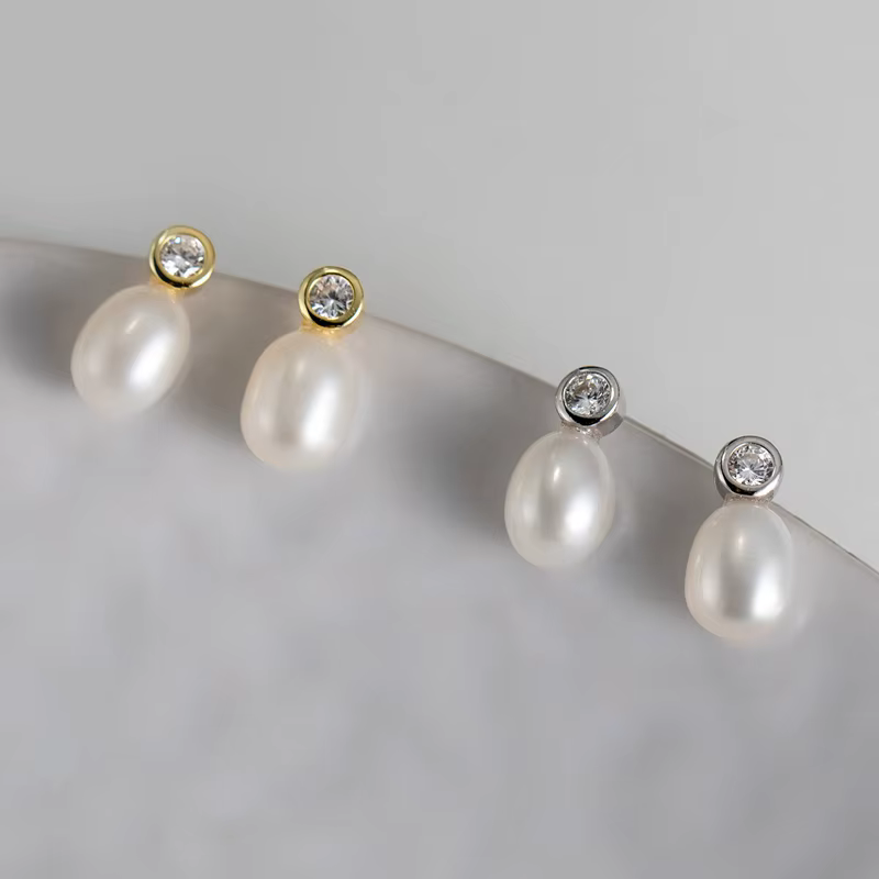 Fashion Minimalist 925 Sterling Silver CZ Zircon Freshwater Pearl Earrings